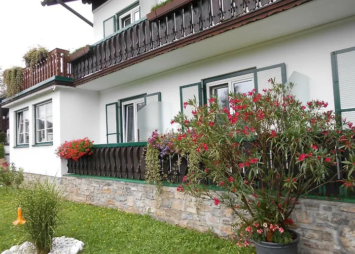 Gierlinger Гостевой дом 3*